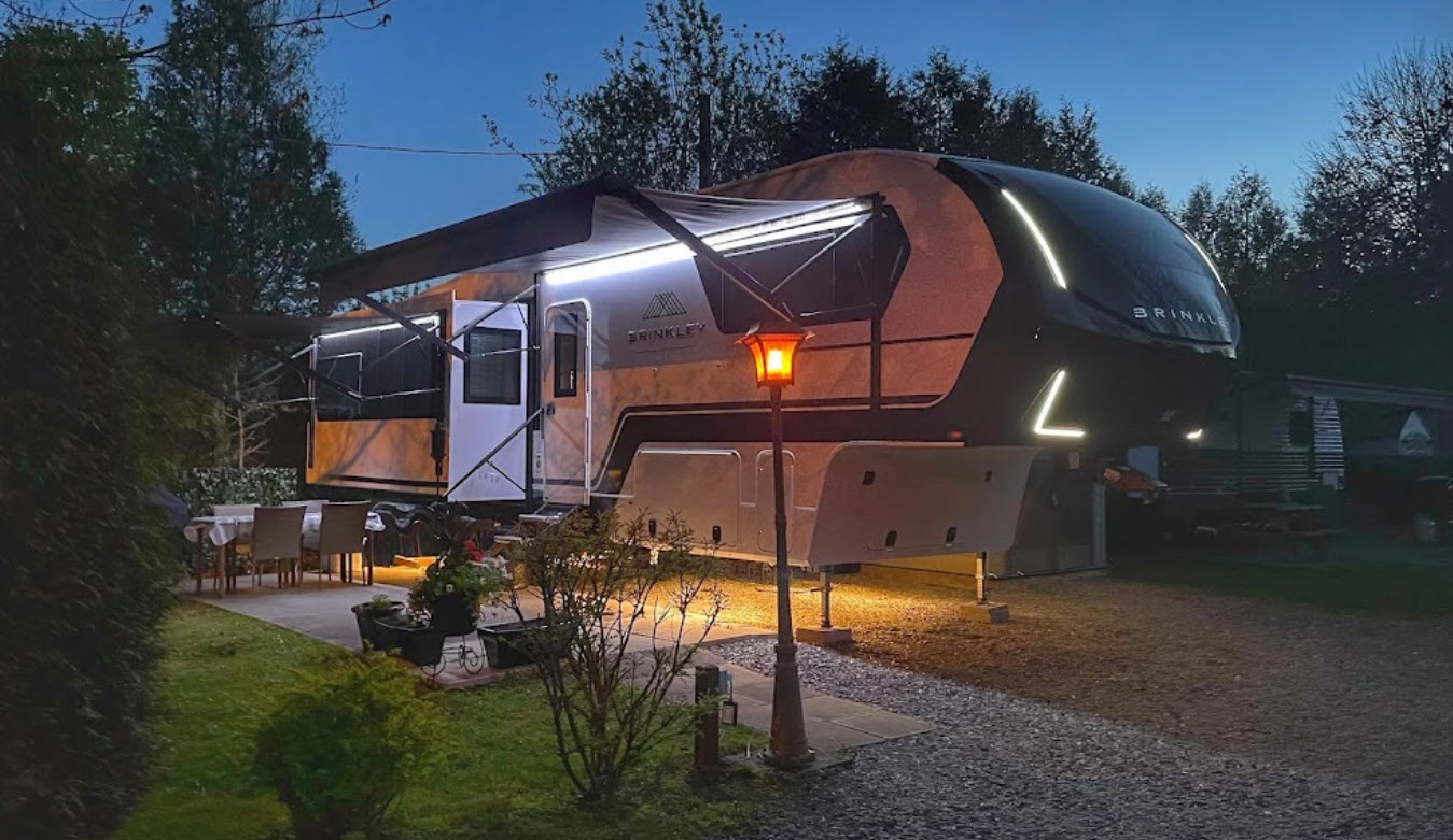 Brinkley Model Z 3100 Canadian Review