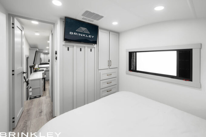 Model Z 2680 Fifth Wheels 28 Under 30 ft Small Fifth Wheels