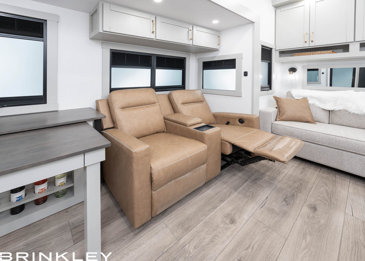 Model Z 3400 Fifth Wheels | Brinkley RV