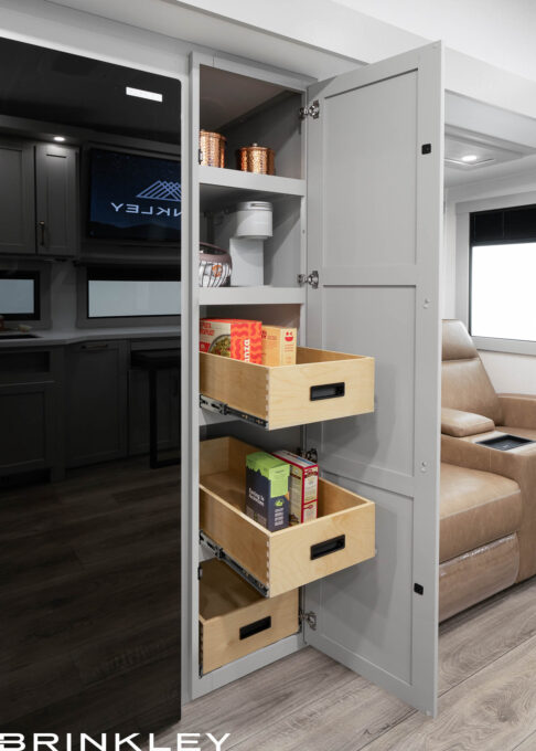 Large Pantry w/ Power