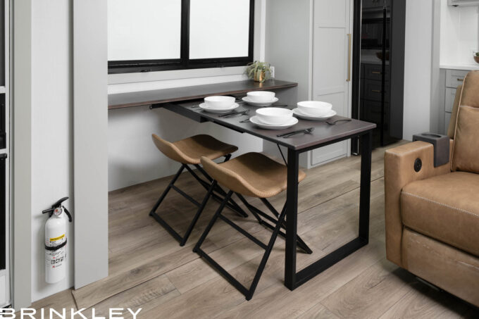 Model Z 3200 Fifth Wheels Dining Room Dinesk Table for Four 2026 Brinkley RV 0049