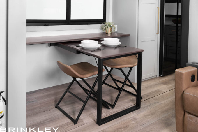 Model Z 3200 Fifth Wheels Dining Room Dinesk Table for Two 2026 Brinkley RV 9870