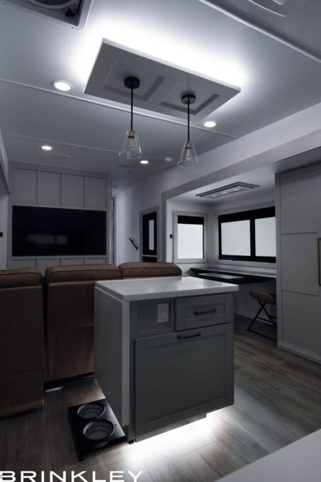 Model Z 3200 Fifth Wheels Kitchen Island Lighting 2026 Brinkley RV 0035