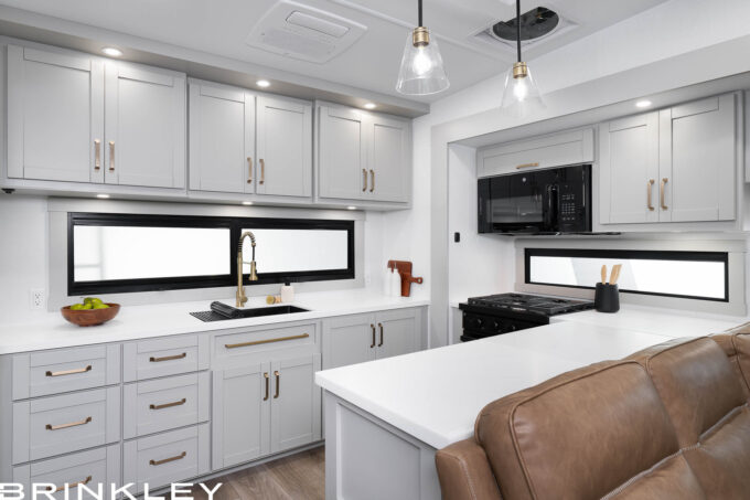 Model Z 3200 Fifth Wheels Kitchen Overview with Peninsula 2026 Brinkley RV 9713