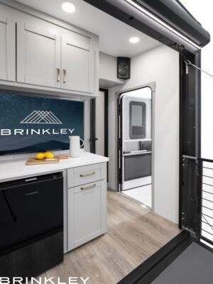 | Model Z 3420 Fifth Wheels 47 Second Fifth Wheel Entry Door