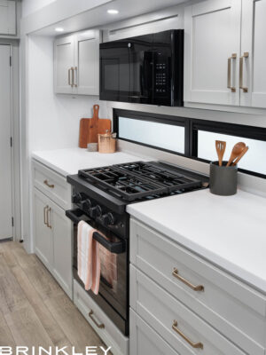 | Model Z 3420 Fifth Wheels 9 Residential 30″ Microwave