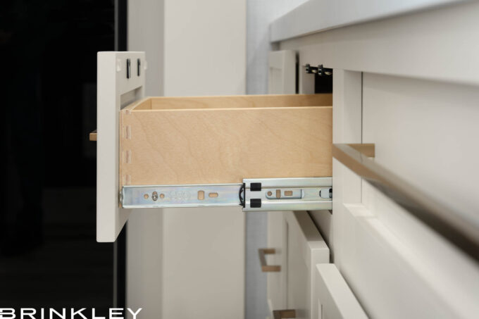 Model Z 3200 Fifth Wheels Kitchen Dovetailed Drawer 2027 Brinkley RV 3013