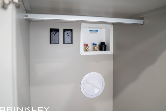 | Model G 4100 Toy Haulers 68 2x Washer & Dryer Prep